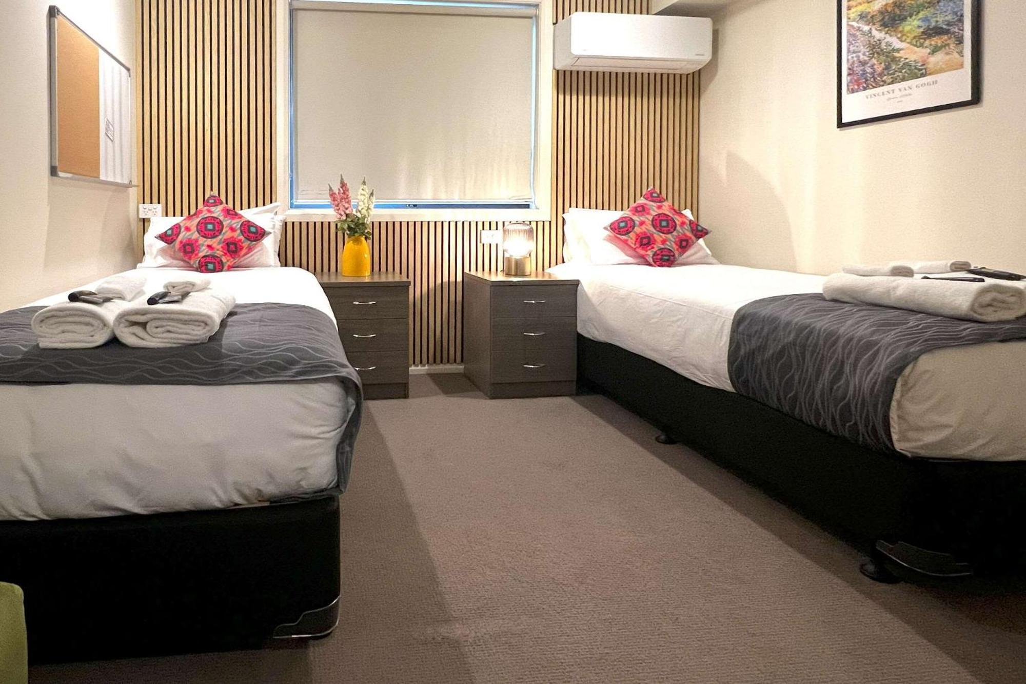 Inn Comfort Serenity